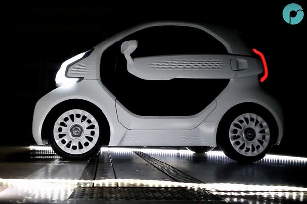 Elektromobil z 3D tiskárny dorazí i do Evropy. Vyrábí se 3 dny a nestojí moc