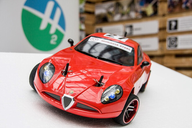 Přijďte se podívat na závody modelů aut na vodíkový pohon. Už o víkendu v Praze