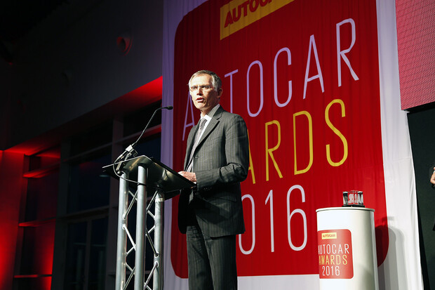 Elektromobily mohou přinést více problémů, než si myslíme, říká CEO koncernu PSA