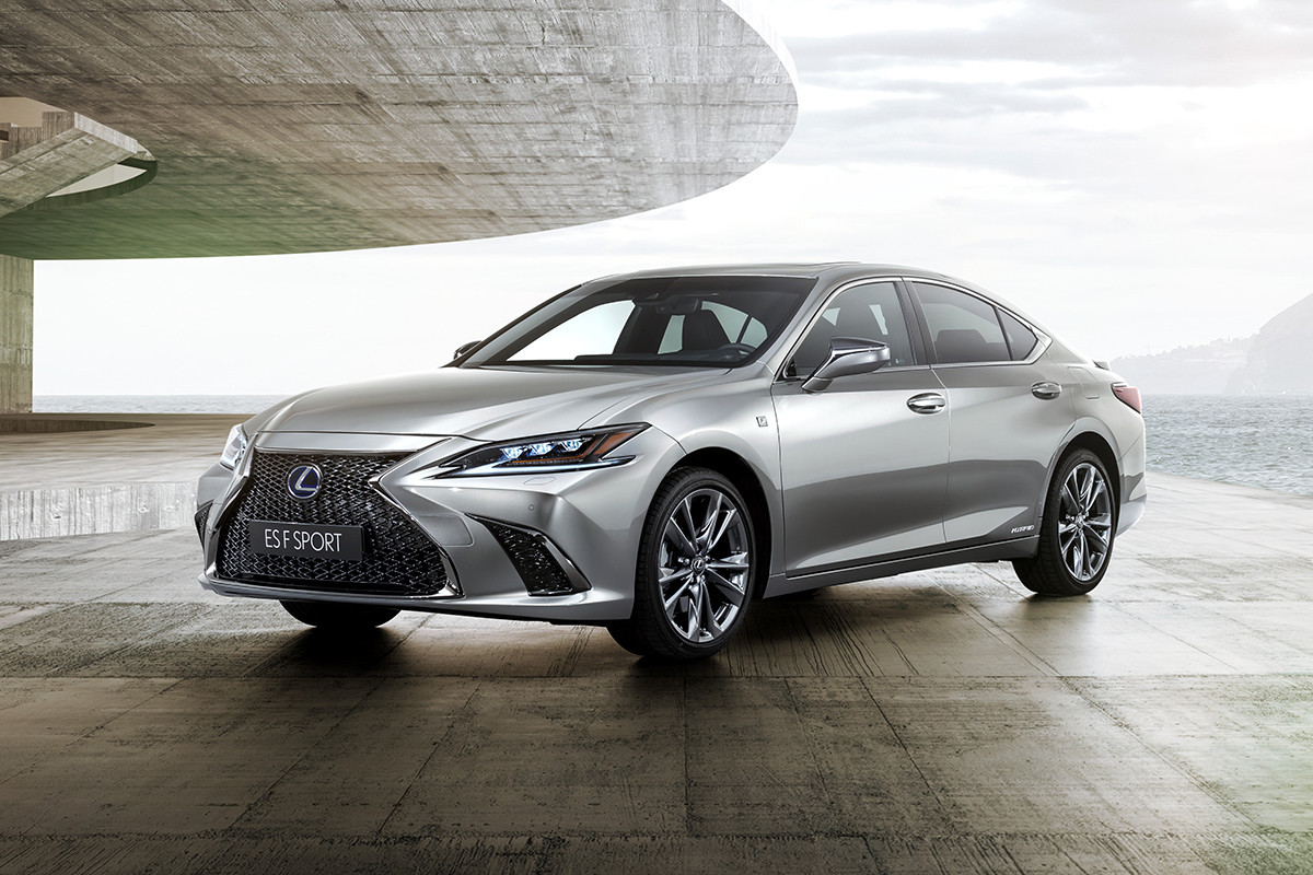 Lexus ES dostal další vylepšení pro modelový rok 2025 fDrive.cz