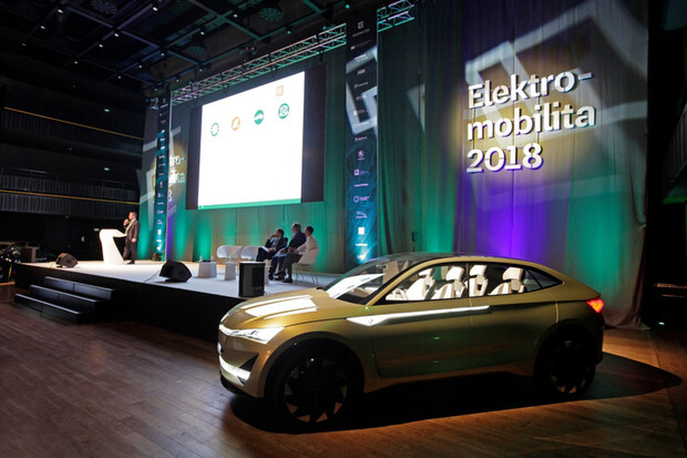 Škoda Auto se chystá na prodej elektromobilů. Chce sjednotit nabíjení