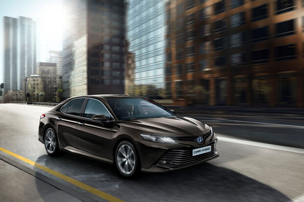 Toyota Camry se vrací do Evropy. Po 14 letech