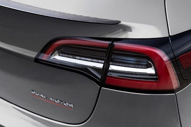 Tesla Model 3 Performance bude konečně vypadat sportovněji