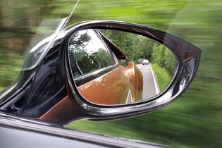 Moje poprvé za volantem BMW i8. Jaké to bylo?