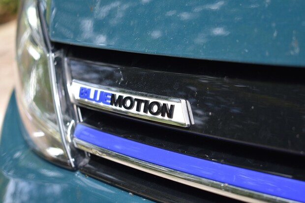 Dokáže motor 1.5 TSI Bluemotion jezdit za papírové hodnoty? Vyzkoušeli jsme to
