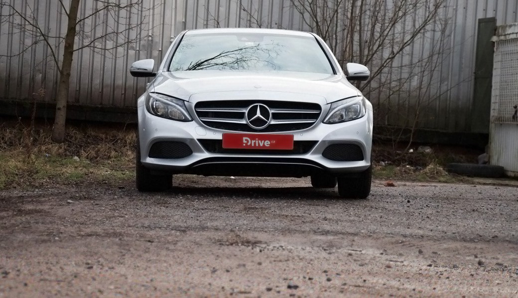 Test Mercedes Benz C 350 E Charismaticky Plug In Manazer Fdrive Cz