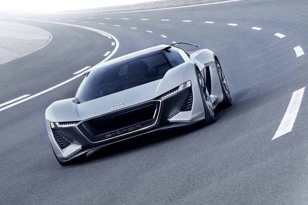 Audi PB18 e-tron jako kladivo na Teslu Roadster? Údajně se bude vyrábět