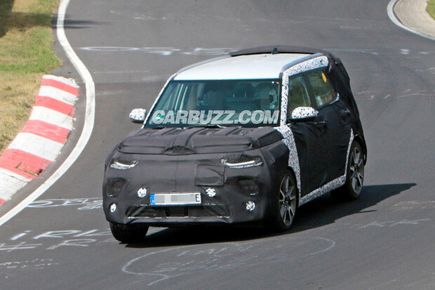 Kia Soul EV zachycena při testování. Dostane stejné komponenty jako Kona Electric