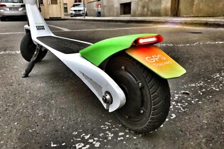 Změna směru. Hlavní město míří ke klidnějším ulicím bez sdílených koloběžek