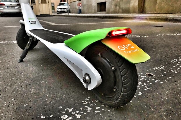 Lime upravuje tarify tak, aby minutu jízdy stáhl i pod 2 koruny