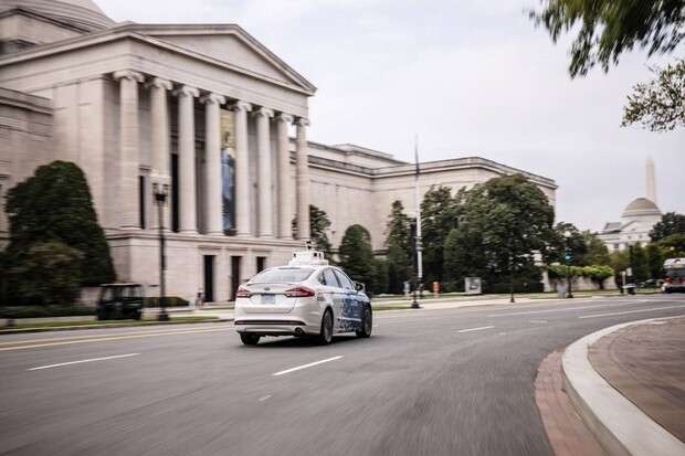 Ford získal ve Washingtonu D.C. povolení k testování autonomních aut