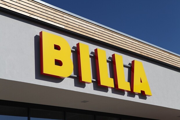 Síť dobíjecích stanic buduje u svých supermarketů i řetězec BILLA