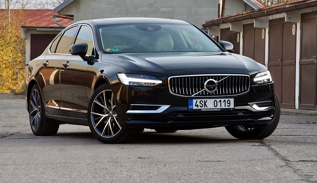 Volvo S90 T8