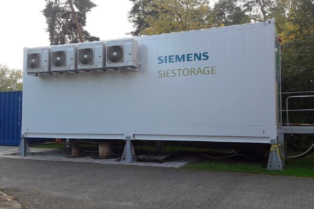 Siemens představil akumulátory pro nabíjení elektrických vozidel