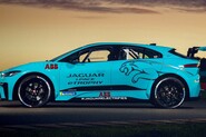 Dvacet elektrických speciálů, deset měst a jeden vítěz. To je Jaguar I-PACE eTROPHY
