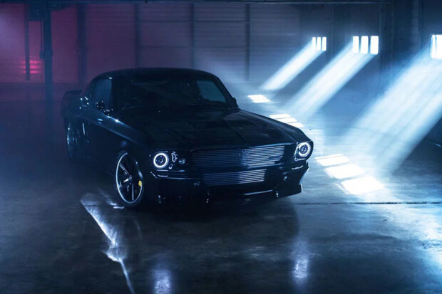 Z elektrické verze kultovního Mustangu se tají dech! 100 km/h zdolá jen za 3 sekundy