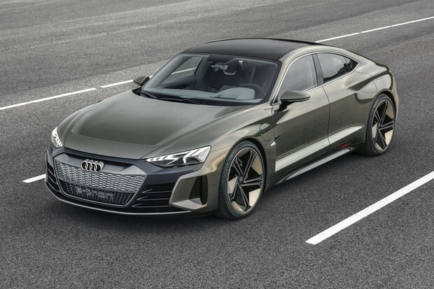 Elektromobil Audi e-tron GT se ukazuje na nových fotkách. Na trh dorazí v roce 2021