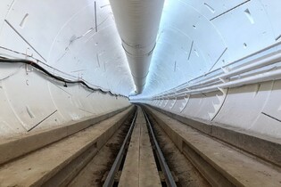 Autonomní vozítka pod L.A.? Elon Musk ve městě andělů brzy otevře podzemní tunel