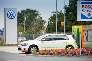 ČEZ ESCO vybaví nabíjecími stanicemi dealery vozů Volkswagen, Audi a SEAT 