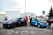 Automobilky Porsche a BMW mají 450kW nabíječku. 100km dojezd zajistí za 3 minuty