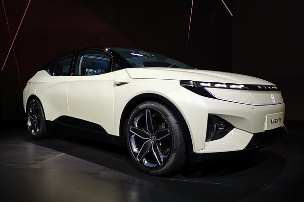 Byton na CESu v Las Vegas ukázal skoro produkční verzi svého elektrického SUV