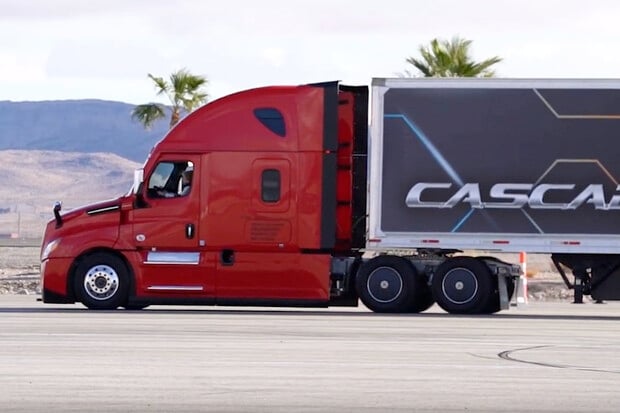 Daimler investuje více jak 12 miliard do autonomního řízení nákladních vozidel 