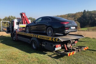 Jak funguje asistenční linka, když se vám porouchá auto? Překvapivě snadno