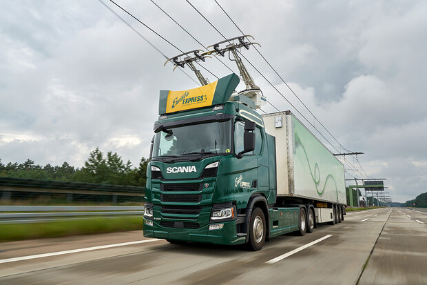 V Německu dnes vyjíždí první kamiony na dálnici s trolejí 