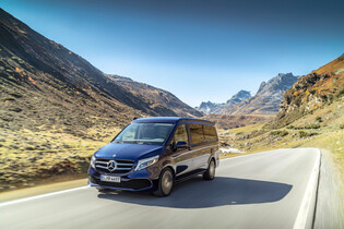 Mercedes dal třídě V nové motory i asistenty. Její budoucnost je elektrická