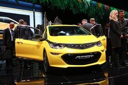 Opel Ampera-e míří do Evropy, dojezdem potrápí i Teslu