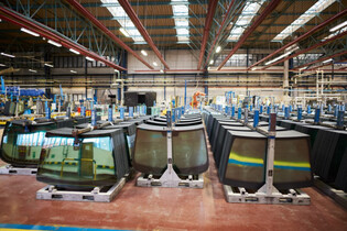 Česká firma AGC Automotive loni vyrobila rekordních 32,5 milionů autoskel