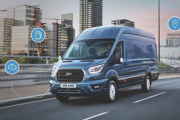 Ford chystá plug-in hybridní i elektrický Transit