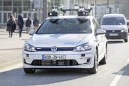 Volkswagen v Hamburku testuje několik e-Golfů s autonomním řízením úrovně 4