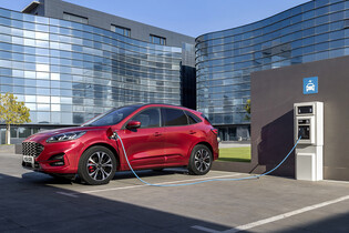 Je libo Ford Kuga jako plug-in hybrid, hybrid, nebo mild-hybrid? Není problém