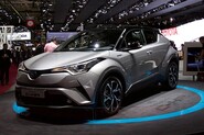 Toyota v Paříži rozprostřela celé své hybridní portfolio