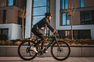 Jízda na kole bez dřiny? Redakce fDrive.cz byla u představení elektrokol EasyBike