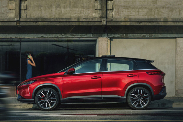 Že neznáte automobilku Xpeng Motors? V Číně prodala za 5 měsíců přes 7 tisíc aut