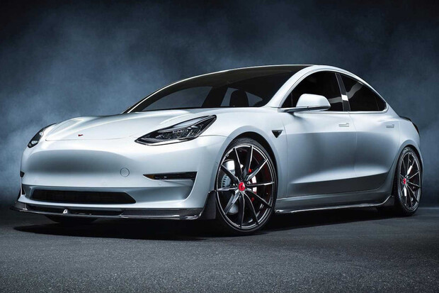 Krása, nebo ohavnost? Vorsteiner si pohrál s Teslou Model 3