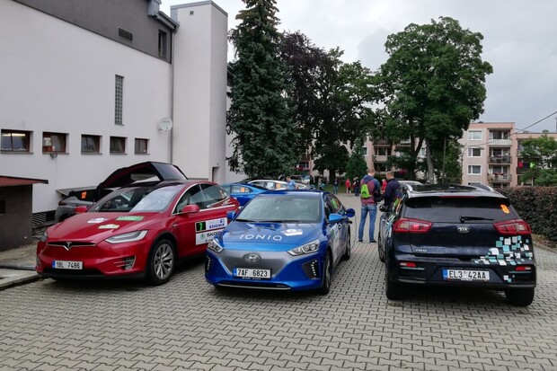 Kontroverzní ECO Rally Bohemia 2019: zrušené etapy i policie