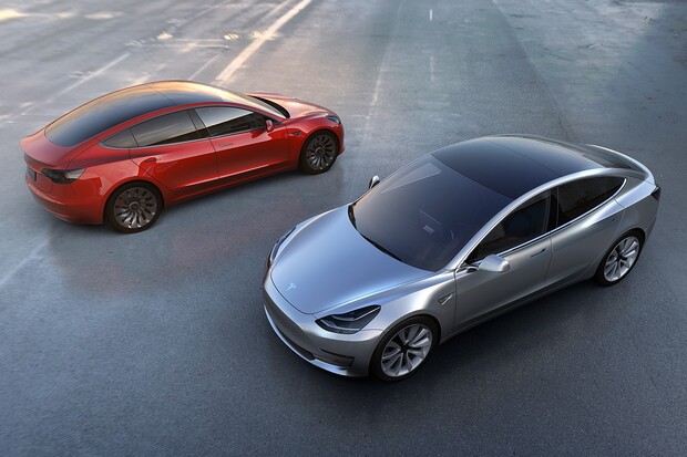 Tesla výrazně zrychlila, za čtvrtletí vyrobila 25 tisíc aut