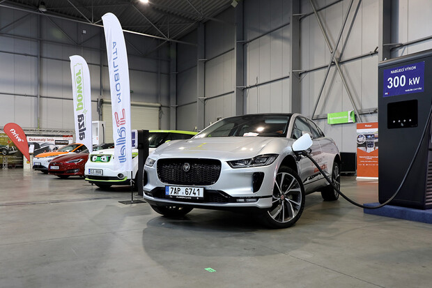 Co všechno bylo k vidění na našem stánku na Escape6 Prague Car Festival?