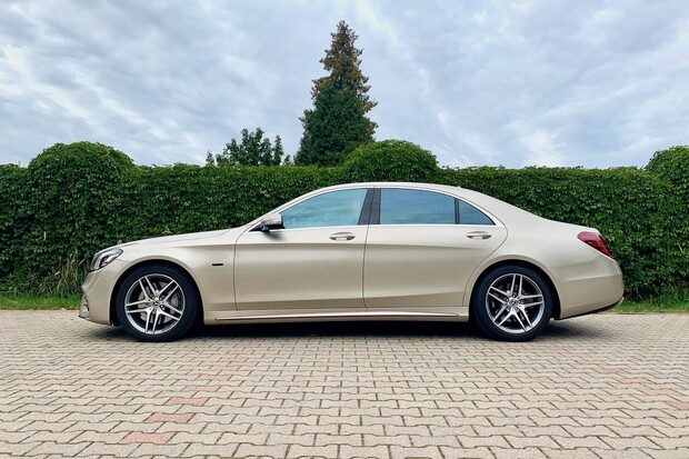 Mercedes-Benz S 560e
