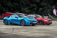 Udrží BMW i8 krok s M4 ?