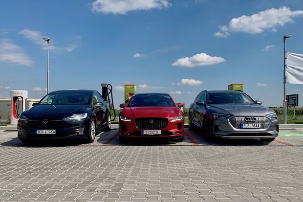 Dotace na elektromobily startují v prosinci. Připraveno je 50 milionů korun 