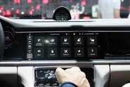 Porsche Panamera je nabitá technologií. Co vše umí?