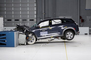 Jak si vedlo první vodíkové auto při testech organizace IIHS?