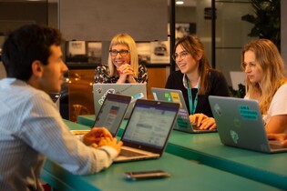 Jaké profese budou v automobilovém průmyslu brzy standardem?