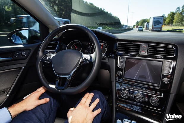 Valeo vyšle autonomní auto po Evropě. Kolik kilometrů ujede?