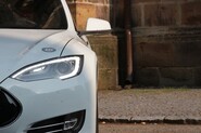 Tesla Model S P90D řádí na Nürburgringu
