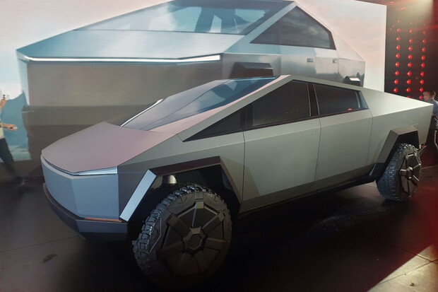 Cybertruck si objednalo přes 200 tisíc zákazníků